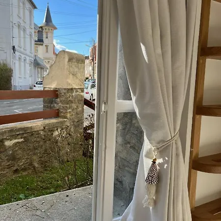 La Rafale Centre 300 M *