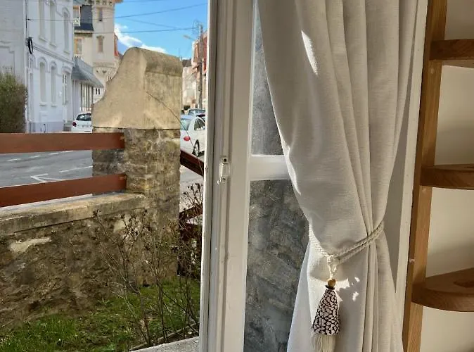 La Rafale Centre 300 M *